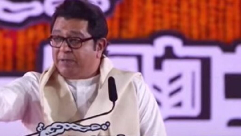 राज ठाकरे यांचा फडणवीसांना ठाम पाठिंबा; गुढीपाडवा मेळाव्यात मराठी अस्मितेचा जोरदार उच्चार 1 राज ठाकरे यांचा फडणवीसांना ठाम पाठिंबा; गुढीपाडवा मेळाव्यात मराठी अस्मितेचा जोरदार उच्चार महाराष्ट्र नवनिर्माण सेनेच्या (मनसे) गुढीपाडवा मेळाव्यात राज ठाकरे यांनी विविध मुद्द्यांवर भाष्य करत जोरदार भाषण केले. यावेळी त्यांनी महाराष्ट्राच्या सांस्कृतिक आणि राजकीय परिस्थितीवर परखड शब्दांत मत मांडले.