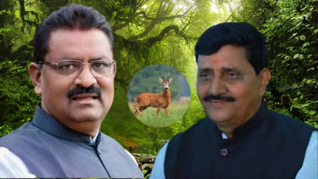 सुरेश धसवर टी.पी. मुंडेचा गंभीर आरोप: खोक्या हरणाची शिकार करुन मटण पोहचवत होता टी.पी. मुंडे यांनी भाजप आमदार सुरेश धसवर गंभीर आरोप केले आहेत. त्यानुसार, खोक्या उर्फ सतीश भोसले हरणाची शिकार करीत सुरेश धस यांना मटण पोहचवत होता. मुंडे यांनी म्हटले की, खोक्याचे हरण शिकारीचे कृत्य सुरेश धस यांच्या सहकार्याने होत होते. ते म्हणाले, "खोक्या माझा कार्यकर्ता आहे," असे सांगत असले तरी धसांनी त्याला हरणाची शिकार न करण्यास सांगितले का, असा सवाल मुंडे यांनी उपस्थित केला.