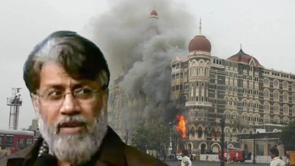 26/11 हल्ल्याचा सूत्रधार तहव्वूर राणा एनआयएच्या ताब्यात, 18 दिवसांची कोठडी मंजूर 26/11 च्या भयानक मुंबई हल्ल्यामागे मुख्य भूमिका निभावणारा तहव्वूर राणा अखेर भारतात आणण्यात आला आहे. अमेरिकेतील अधिकाऱ्यांनी त्याला भारताच्या ताब्यात दिल्यानंतर त्याला दिल्लीतील पटियाला हाऊस कोर्टात सादर करण्यात आलं. राष्ट्रीय तपास यंत्रणा (एनआयए)ने राणासाठी 20 दिवसांच्या कोठडीची मागणी केली होती. मात्र कोर्टाने 18 दिवसांची कोठडी मंजूर केली आहे.